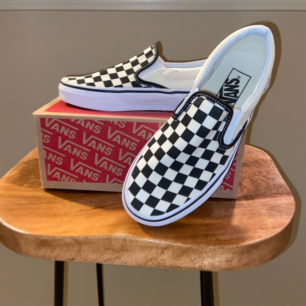 Classic Vans Slip-On in black and white checkered